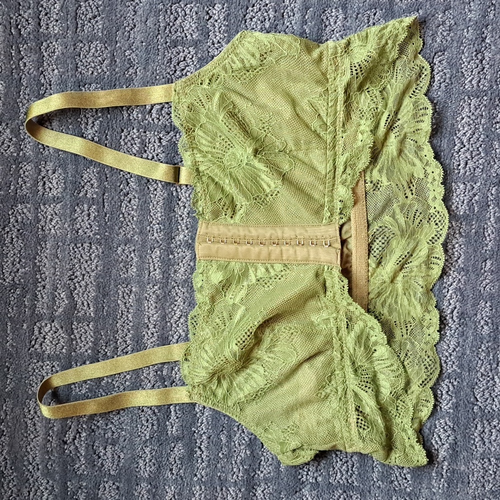 Beautiful Green Bralette! Auden, Medium